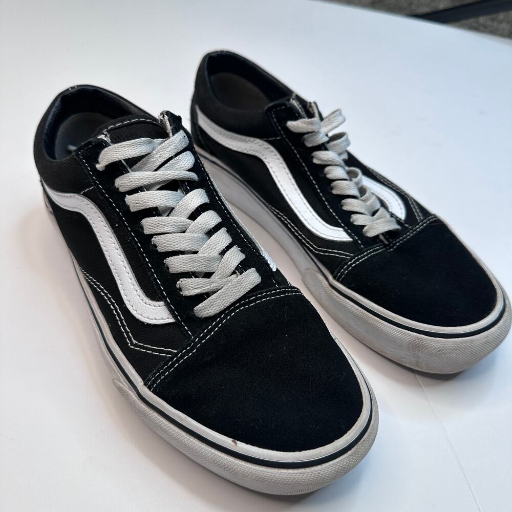 VANS Old Skool Black White Sneakers - Picture 2 of 6